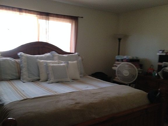 Master Suite w/Attached Bathroom