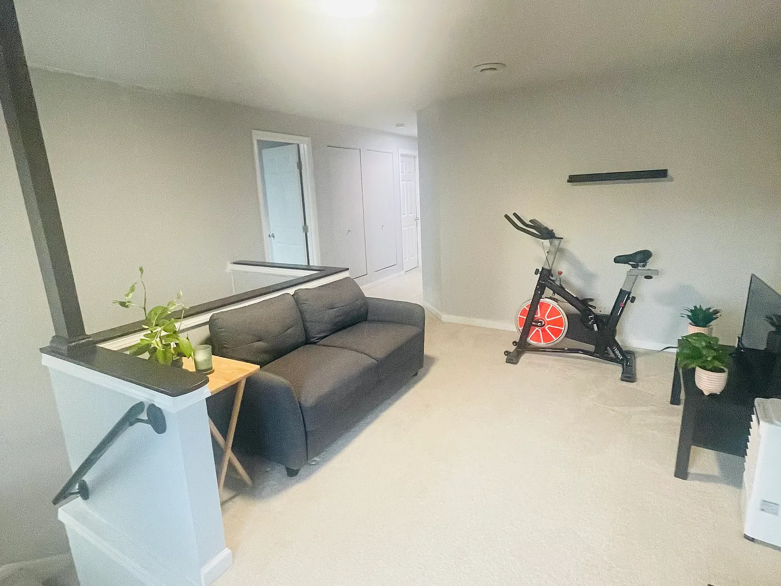 6 bed, 2900 sqft, $1,200 — Photo 4