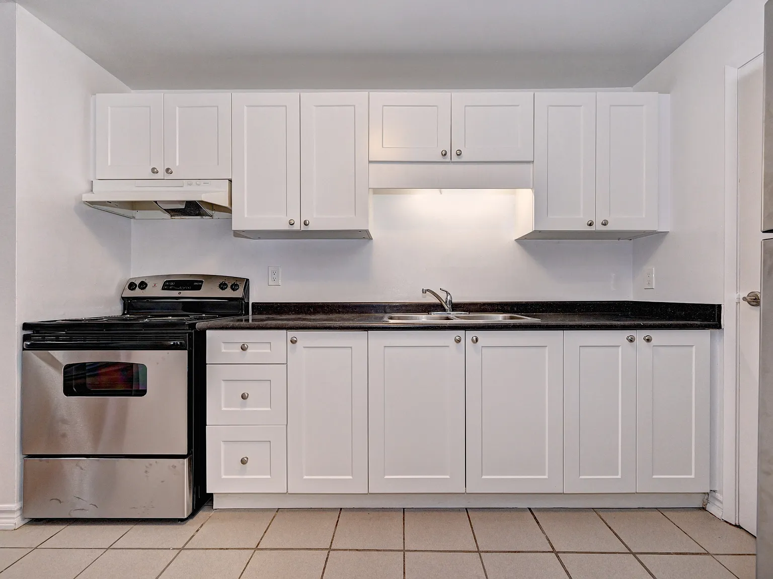 133 Woodside Avenue Apartments — Photo 2
