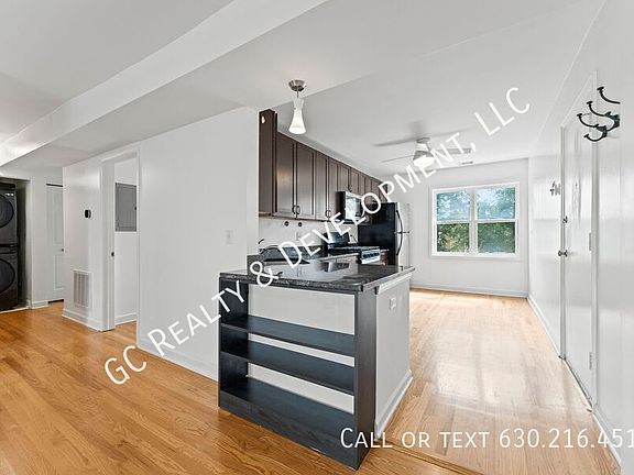 3rd image of 6429 N Damen Ave APT 3N