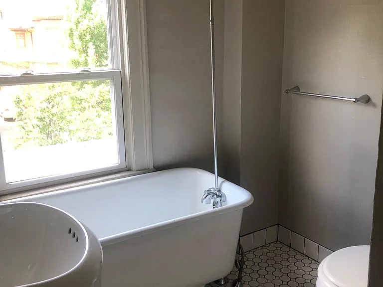 522 South Ave #1 — Photo 3