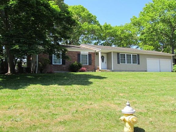 2nd image of 22 Orchid Dr