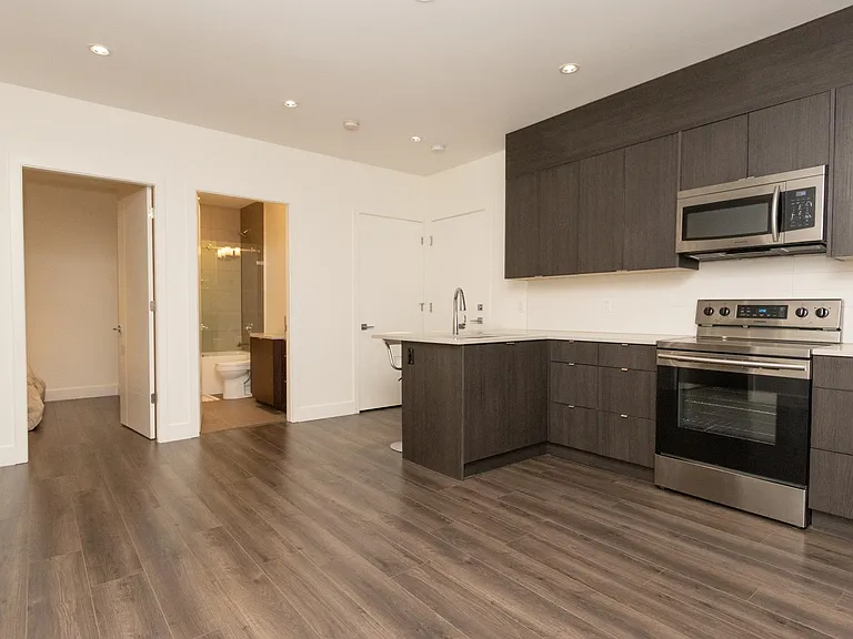 7230 Kitchener St — Photo 11