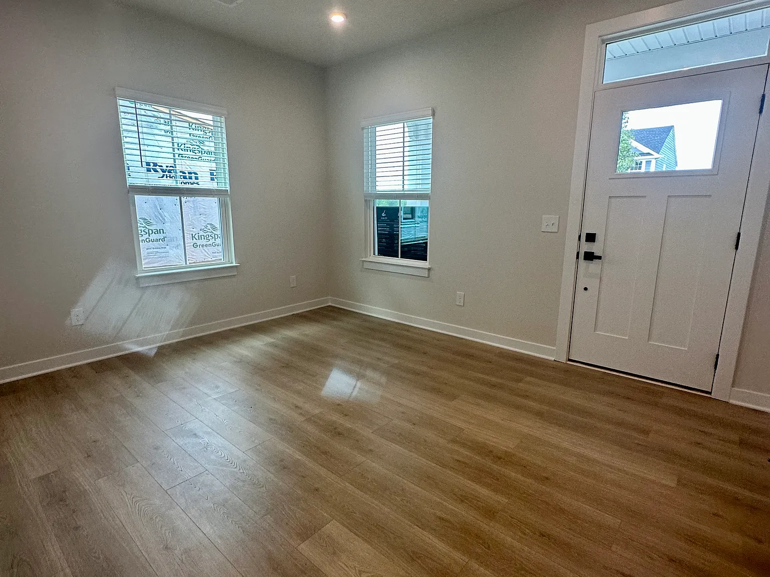 733 Lady Fern Dr — Photo 3