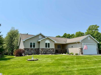 8673 Sun Bay Ct, Williamsburg, MI, 49690