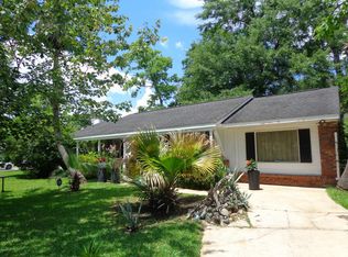 7100 Hampton Dr, Biloxi, MS 39532