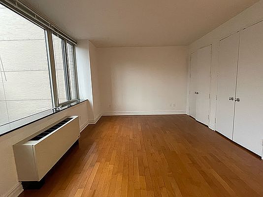 4th image of 401 E 60th St APT 7O