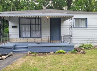 606 E Milton Ave, Hazel Park, MI 48030