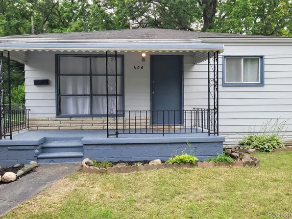 606 E Milton Ave, Hazel Park, MI 48030