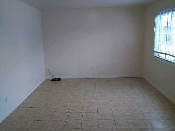 5th image of 81 S 4 W #4