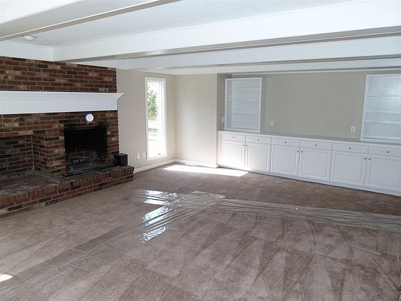 5th image of 19 Chelsea Ct