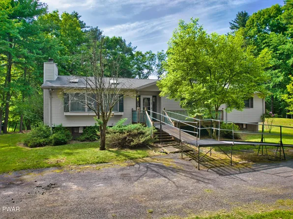 111 Miriam Ln, Milford, PA 18337