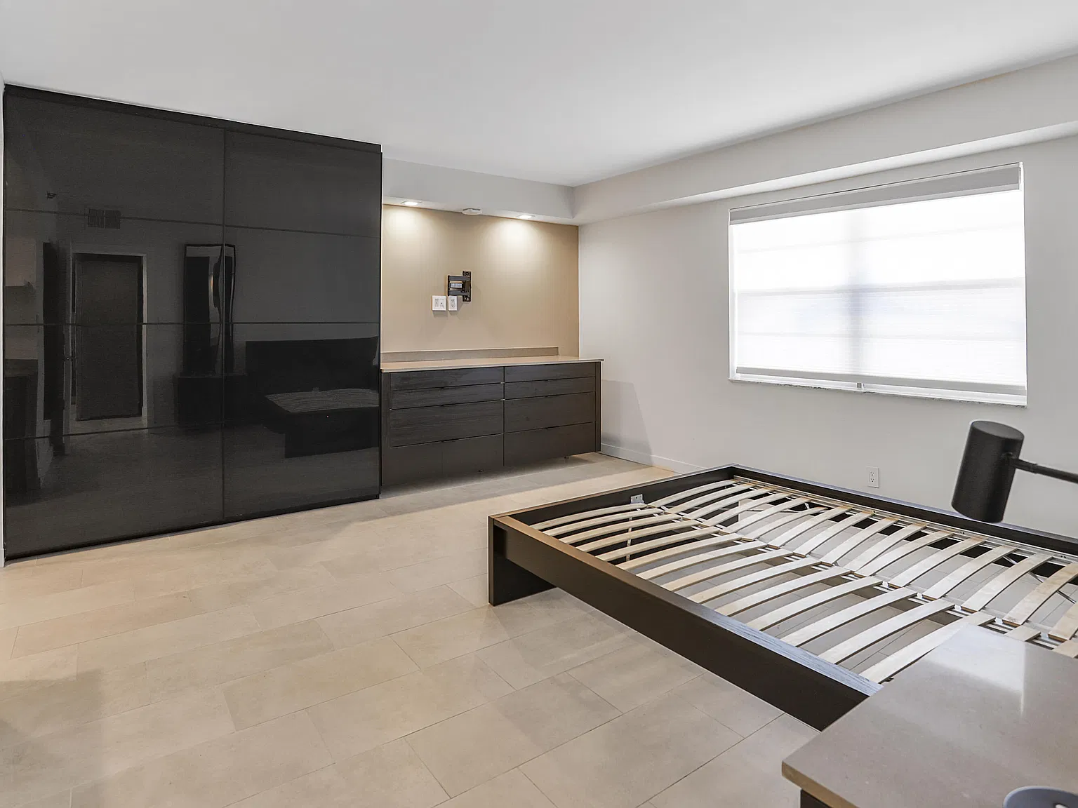1 bed, 1.5 bath, 900 sqft, $2,200 — Photo 3