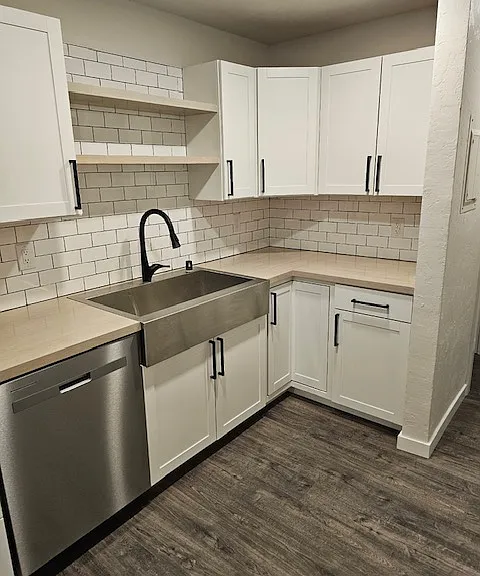 8010 Greenwood St #5 — Photo 4
