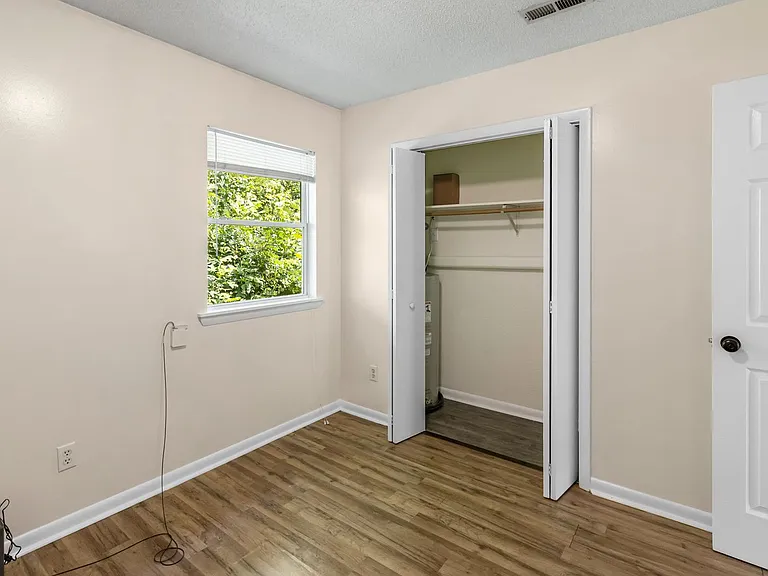 100 Bearwood Dr — Photo 14