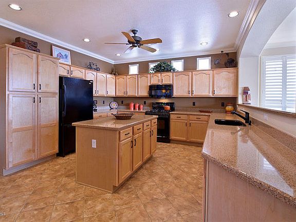 4th image of 3115 N 159th Dr
