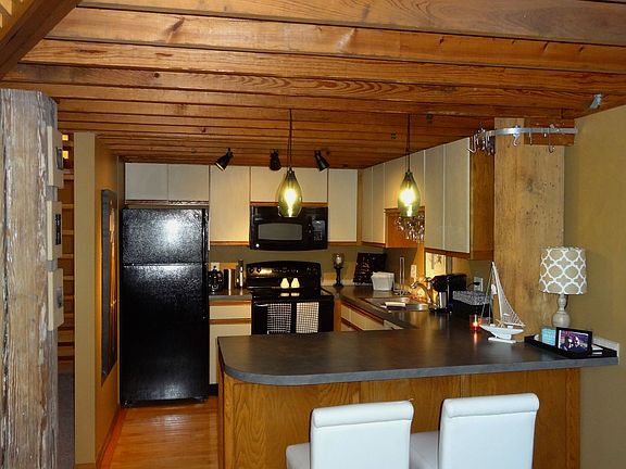 2nd image of 314 S 11th St APT 203