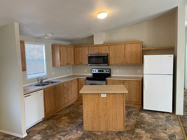 1340 Madison St #5 — Photo 14