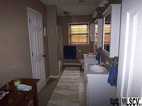 1st image of 2727 Lyndsey Ln