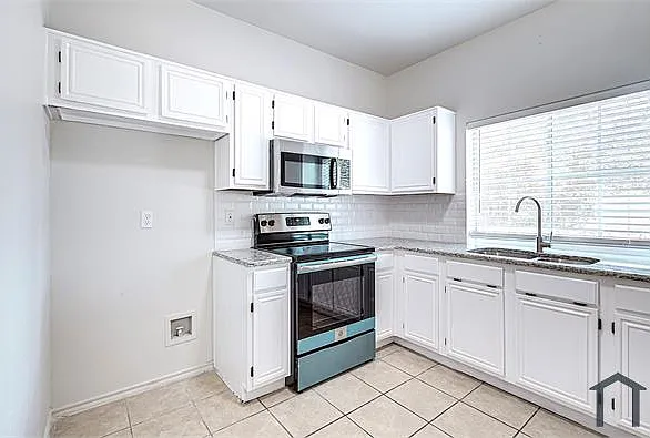 1411 Prentice St — Photo 15