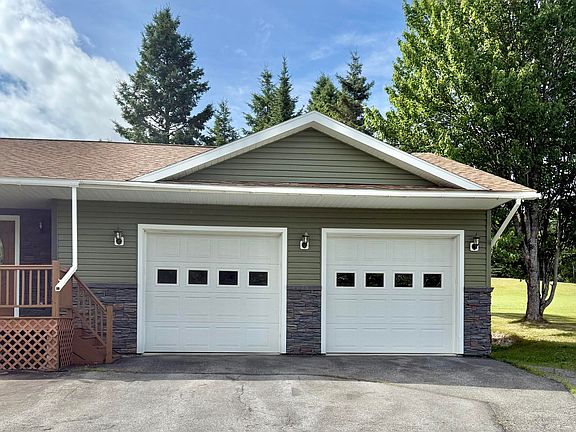 3rd image of 489 Aroostook Road