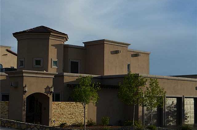 1st image of 1320 Calle Lago Dr