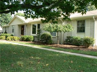 7448 Bridle Dr, Nashville, TN 37221