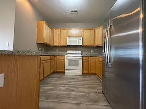 10102 W Midway Ct #101 — Photo 15