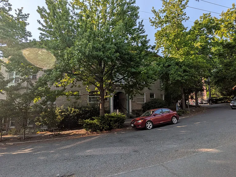 606 E Thomas St #E — Photo 9