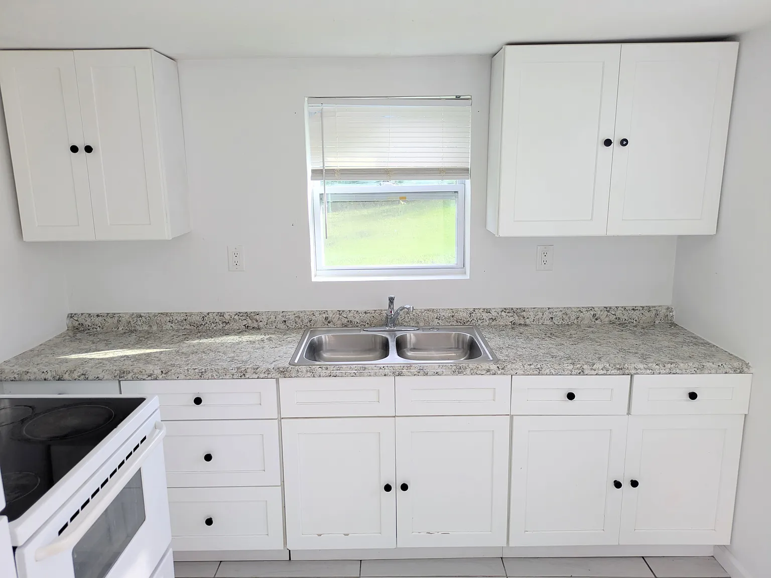2 bed, 1005 sqft, $1,100 — Photo 1