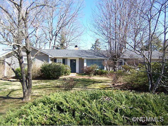1st image of 2026 Evergreen Dr