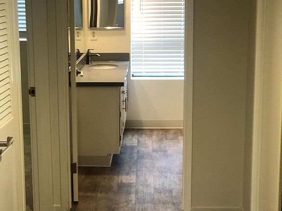 3rd image of 29539 Dixon St #N102