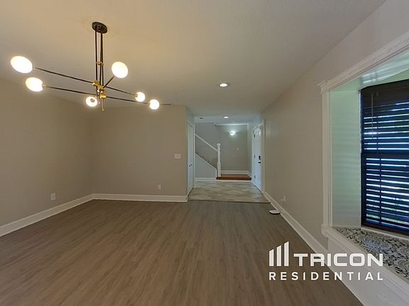 4th image of 8637 Leighton Dr