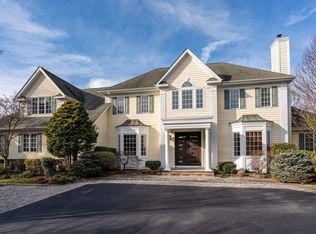 50 Wildwood Dr, Laurel Hollow, NY 11791