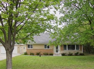 7519 Drew Ave, Burr Ridge, IL 60527