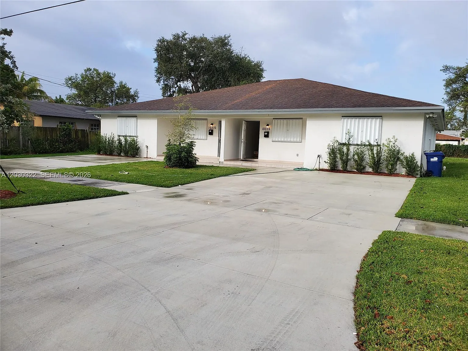 3 bed, 2.0 bath, 1450 sqft, $3,100 — Photo 2