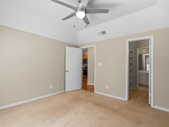 4th image of 12151 Penderview Ln APT 2026
