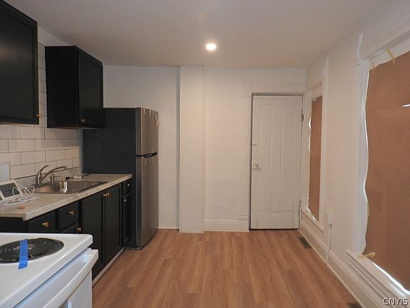 2nd image of 163 W Matson Ave