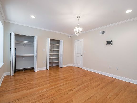 3rd image of 5402 Woodcrest Ave