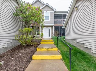1336 Heatherwood Ln, Ann Arbor, MI 48108
