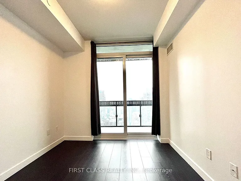 8 Eglinton Ave E #2909 — Photo 22