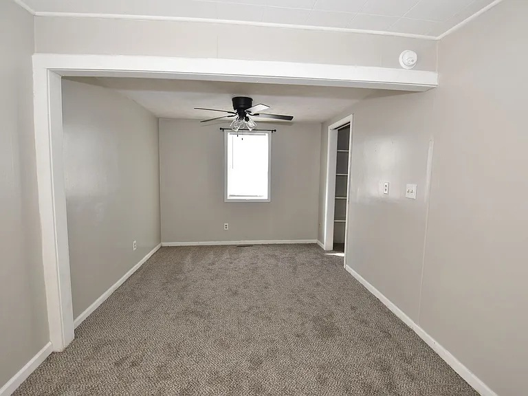 1918 N Byrkit Ave — Photo 15