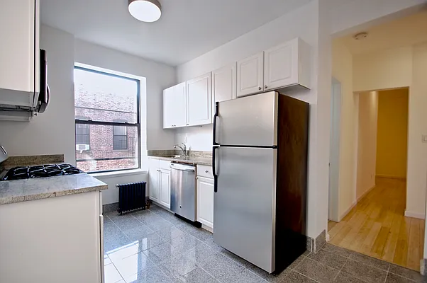 Rented by Compass | media 9