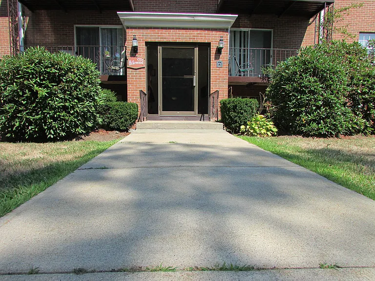 99 Elmwood Park — Photo 11