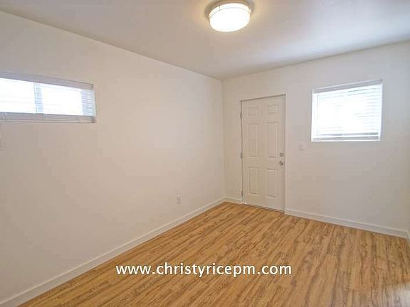 5th image of 4226 337th Pl SE