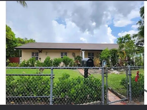 15830 E Bunche Park Dr, Miami Gardens, FL 33054