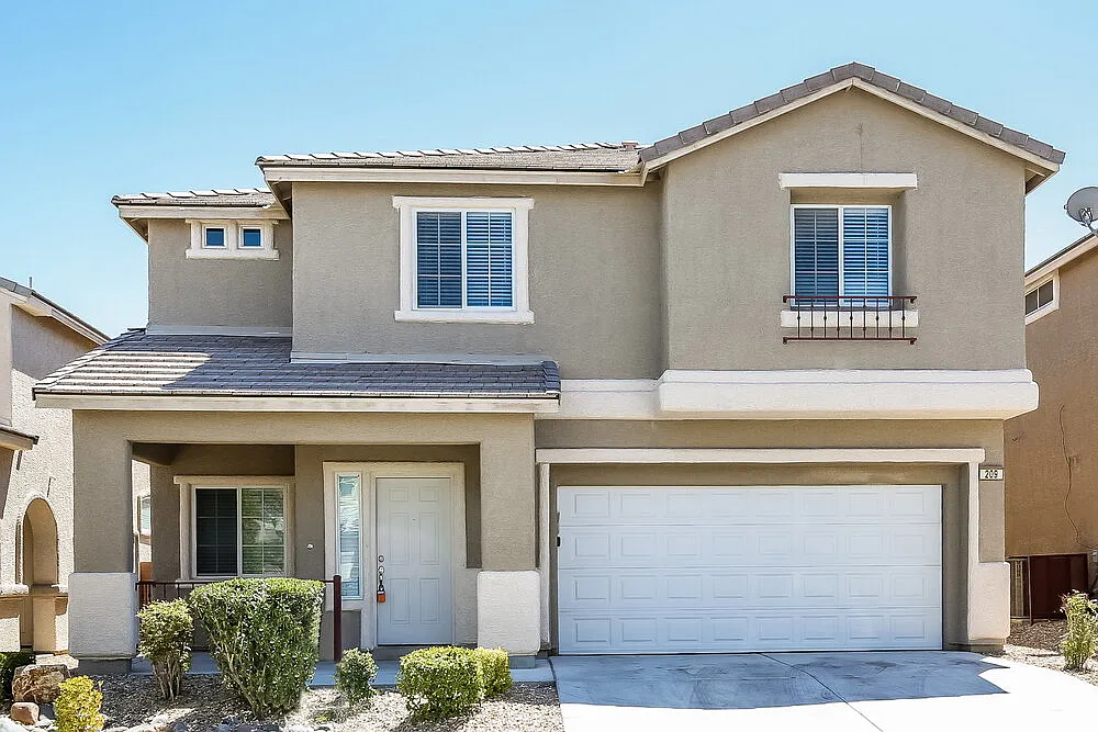 4 bed, 3.0 bath, 2007 sqft, $3,470 — Photo 1