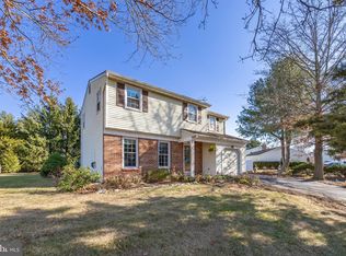 589 Pioneer Cir, Harleysville, PA 19438
