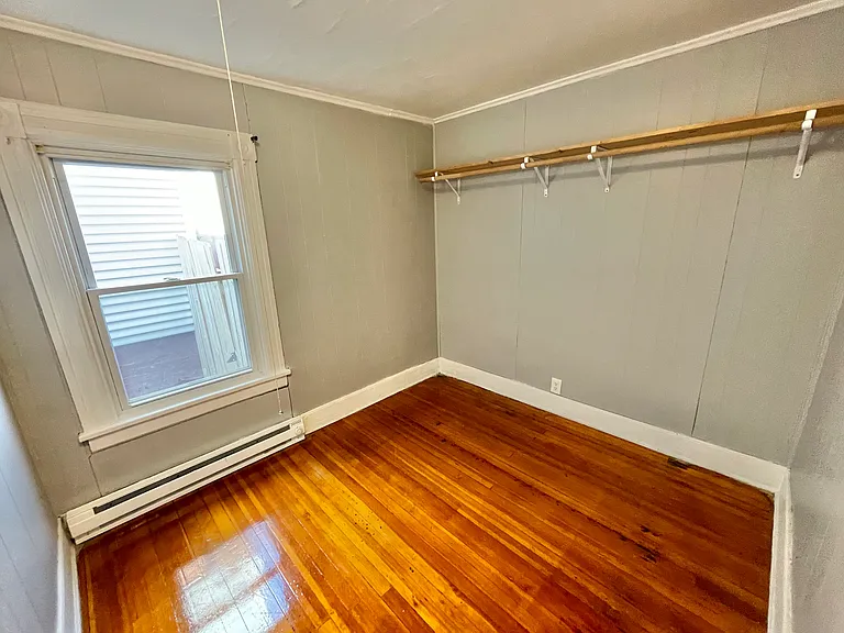 142 Paine St #1 — Photo 10