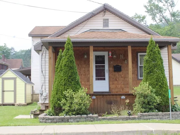 3 Poplin Ave, Bradford, PA 16701
